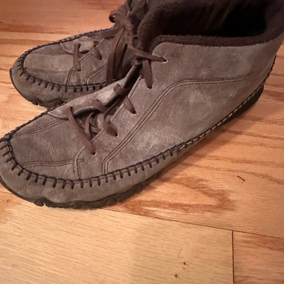 Skechers relaxed fit memory foam Brown Moccasin suede leather booties size 10 - Picture 2 of 6